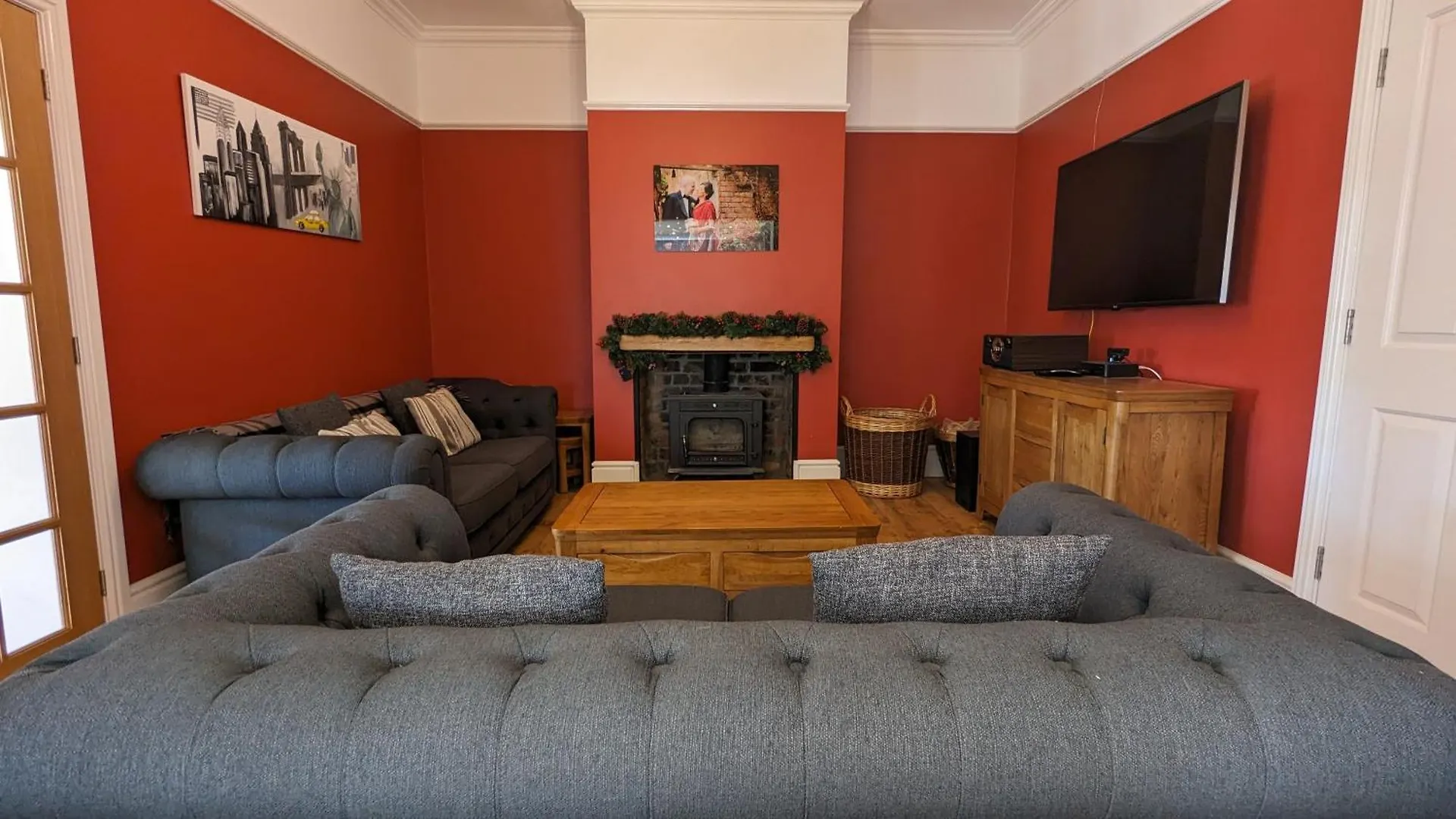 Villa Cheltenham Large House With Gym, Bar & Hot Tub Golden Valley