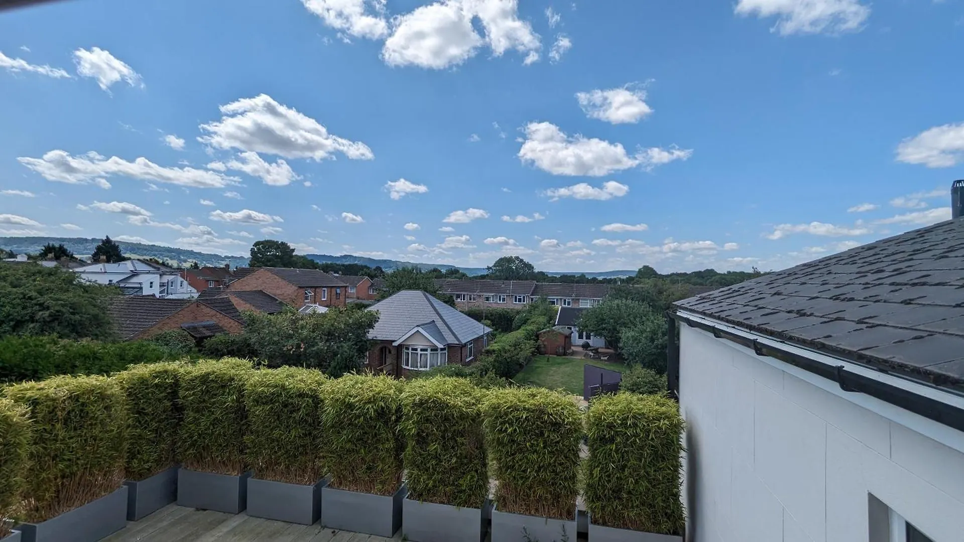 Cheltenham Large House With Gym, Bar & Hot Tub Golden Valley